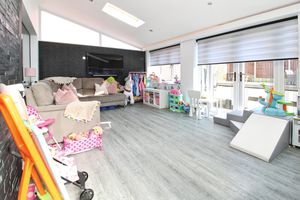 Photo 11- click for photo gallery